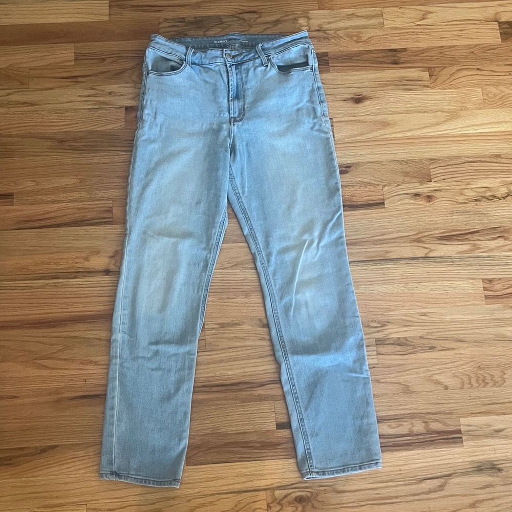Old Navy High-Rise Straight Jeans in Light Blue 10 stretch